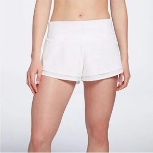 CALIA Kick It Up Performance Short White Lined Size XL NWT Pockets Relaxed Fit